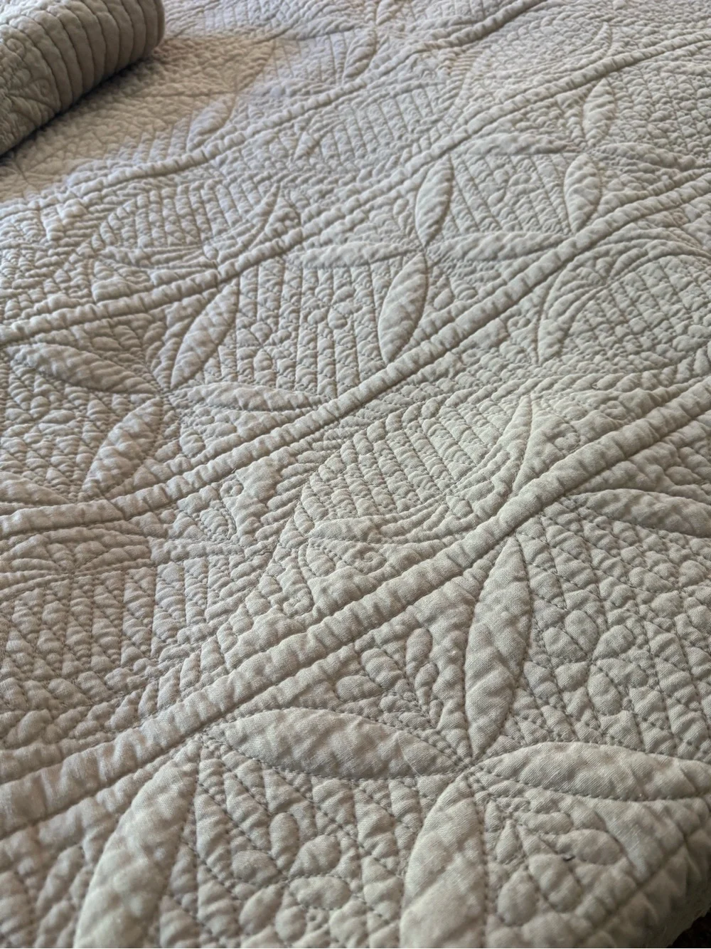 Pottery Barn Hanna Cotton & Linen Twin Quilt — Tan